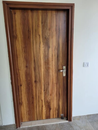 1RK fully furnished with double bed with mattress, almirah, kitchen chimney, chair and table.