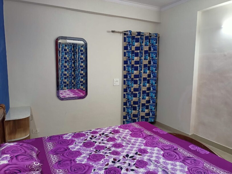 2 Bhk 1045 sqft Electronic item is only 6 months old completely furniture-5
