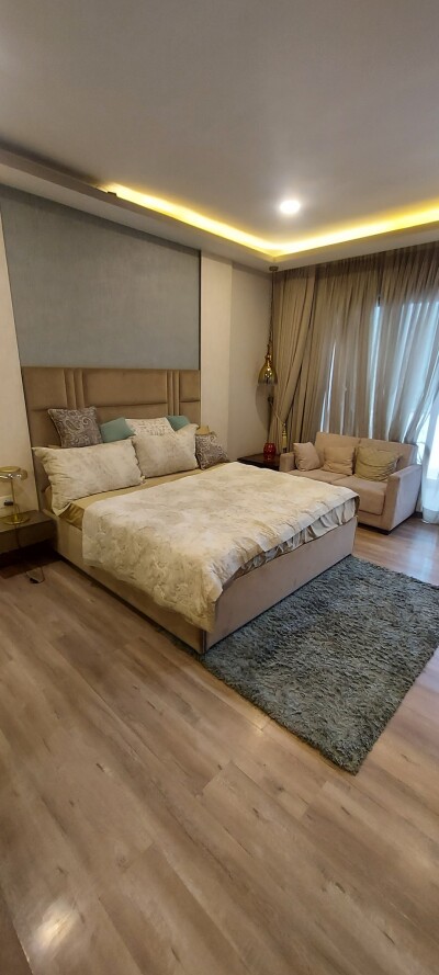 3BHK Premium location senter noida