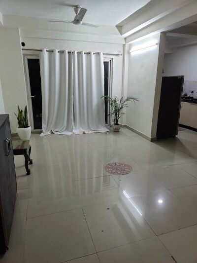 Airy 3bhk flat with attached balcony and separate personal bathroom for working female in Noida sector 75.
