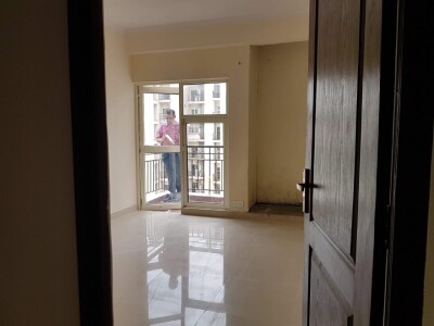 4 BHK Golf City plot 11, SECTOR 75, NOIDA
