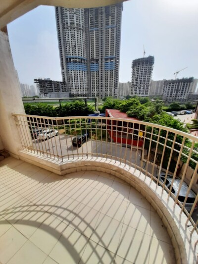 The Grand Ajnara Heritage 2bhk+1 in Noida
