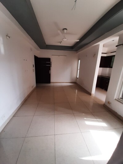 The Grand Ajnara Heritage 2bhk+1 in Noida